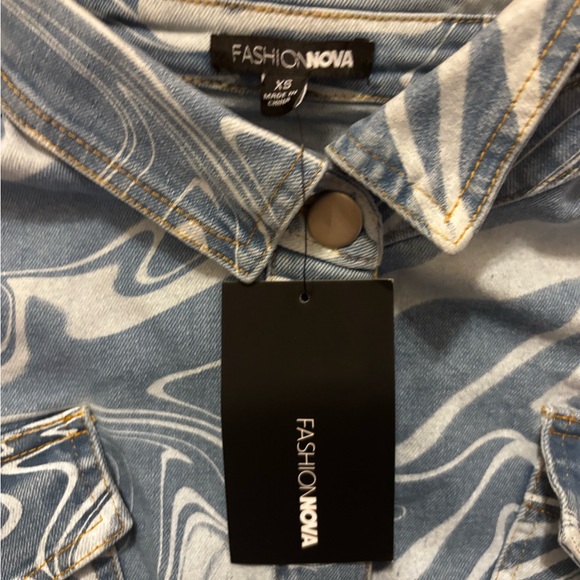 NWT Fashion Nova Dreamy Denim Looks Dress XS Full button down Pockets Brand new - Picture 5 of 16